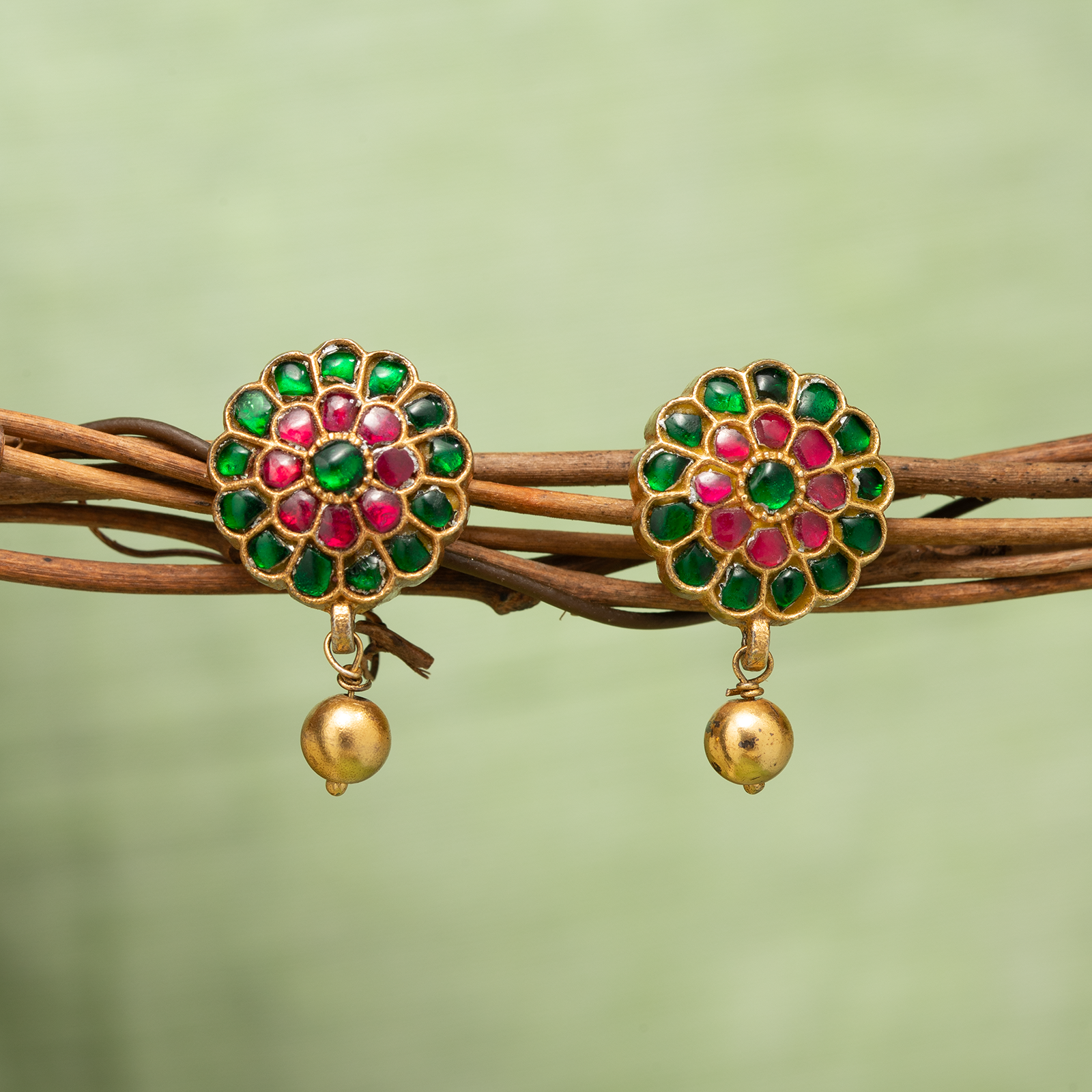 Poo Vizhi Studs