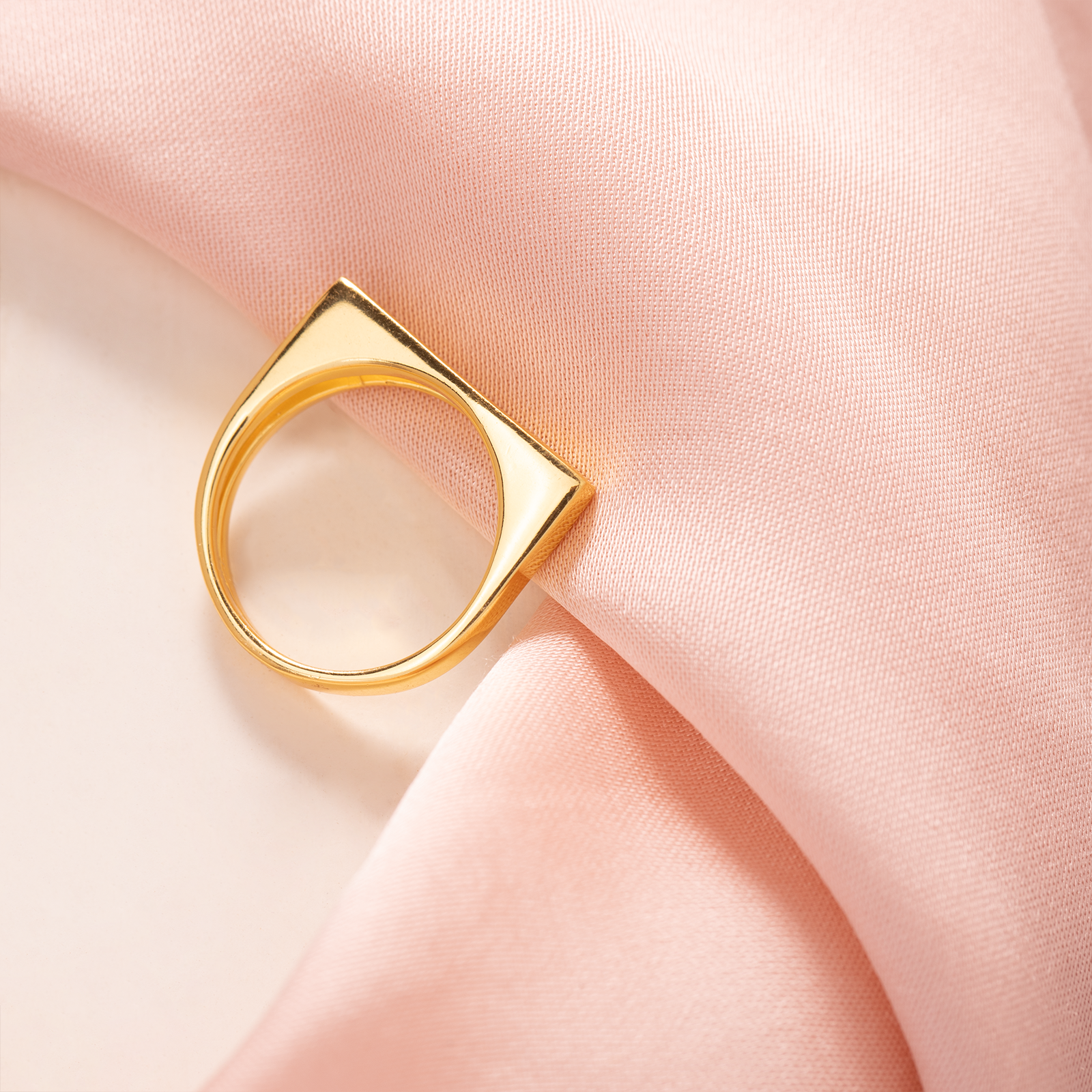 Ecliptic Arc Ring