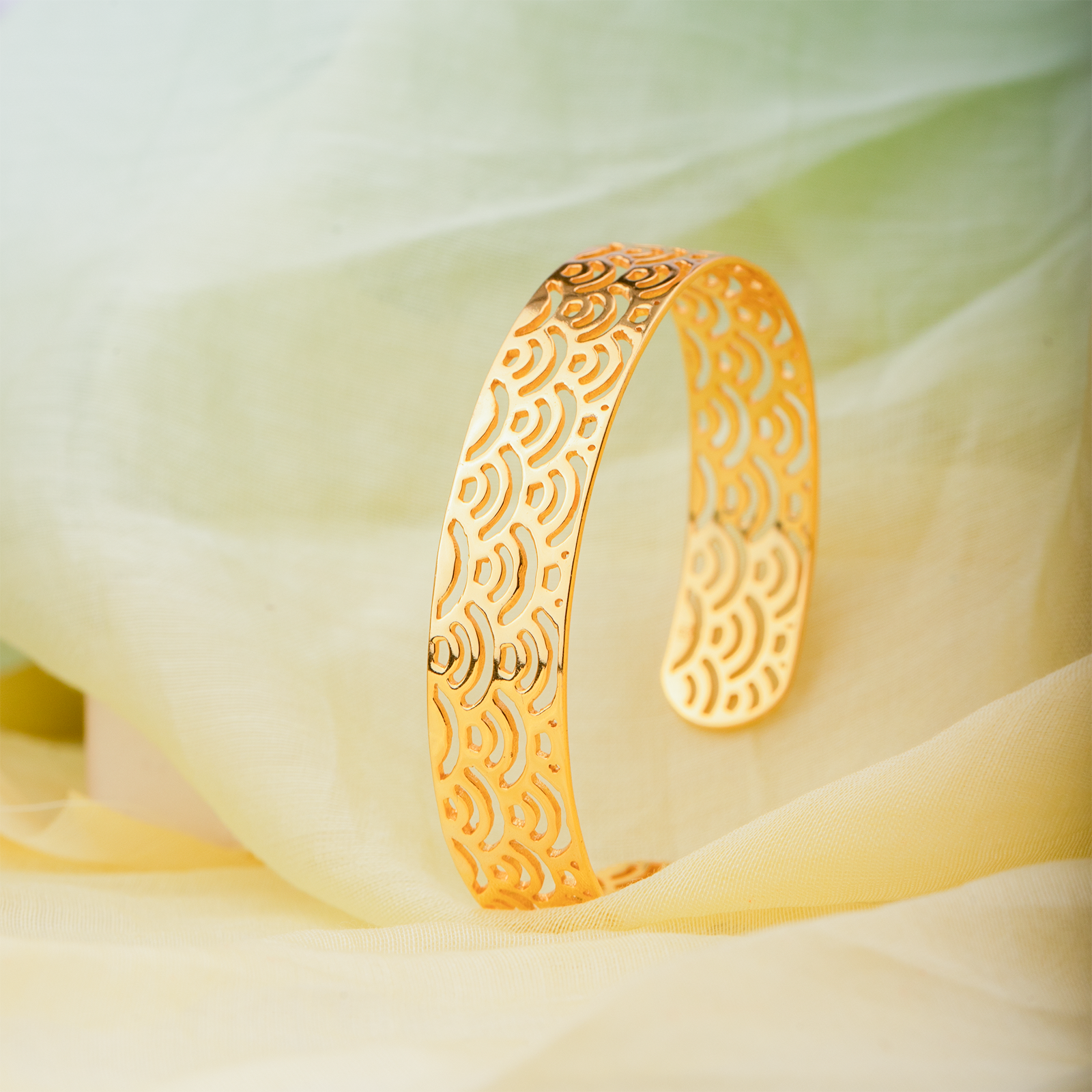Aurelia Wave Cuff