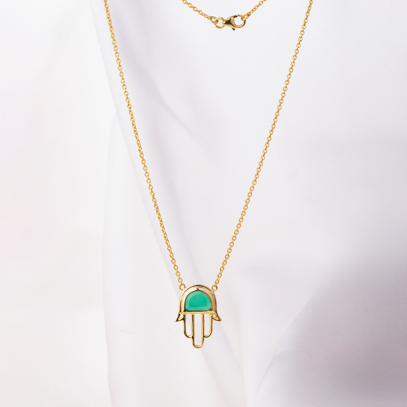 Emeralda Hamsa Necklace