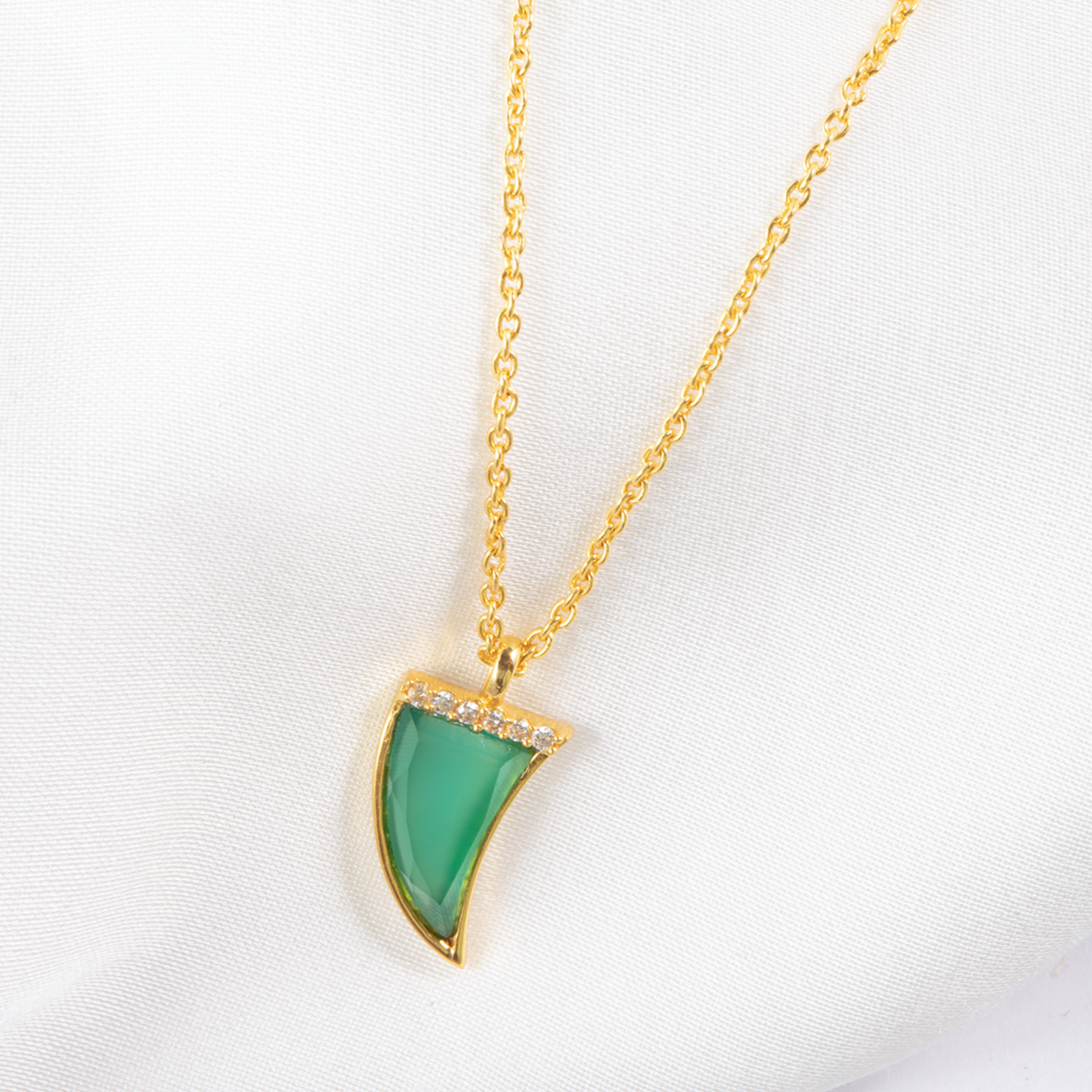 Verdant Fang Necklace