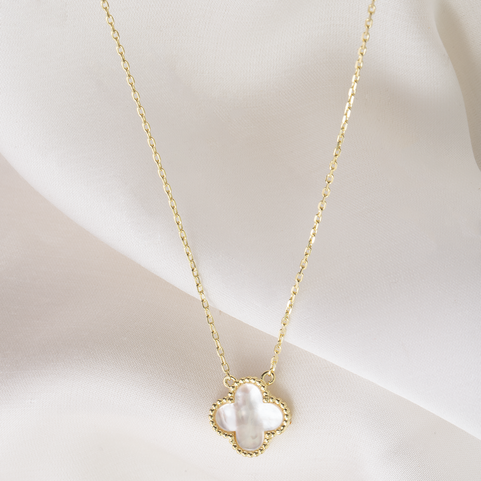 Lustria Pearl Clover Necklace
