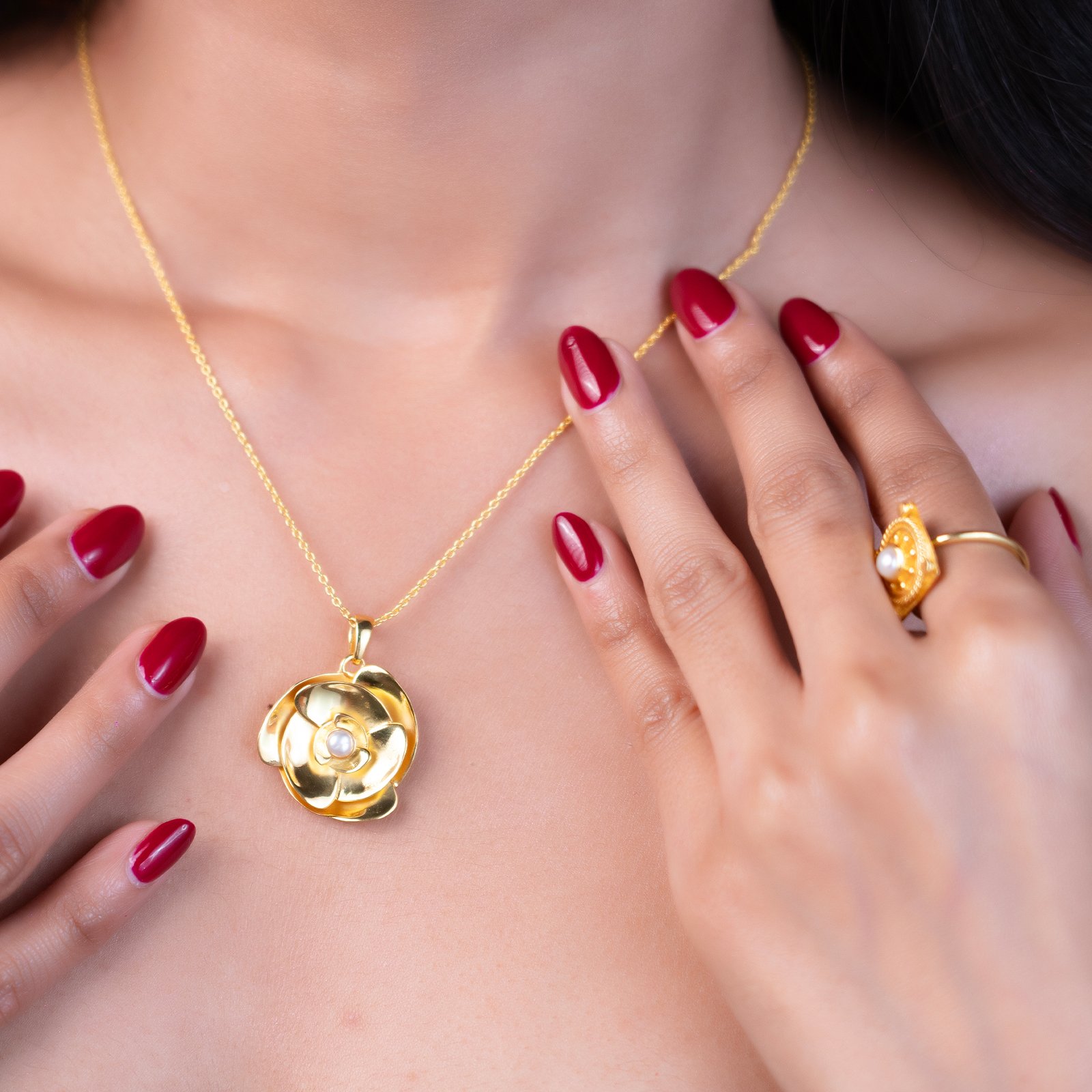 Rosélia Pearl Bloom Necklace