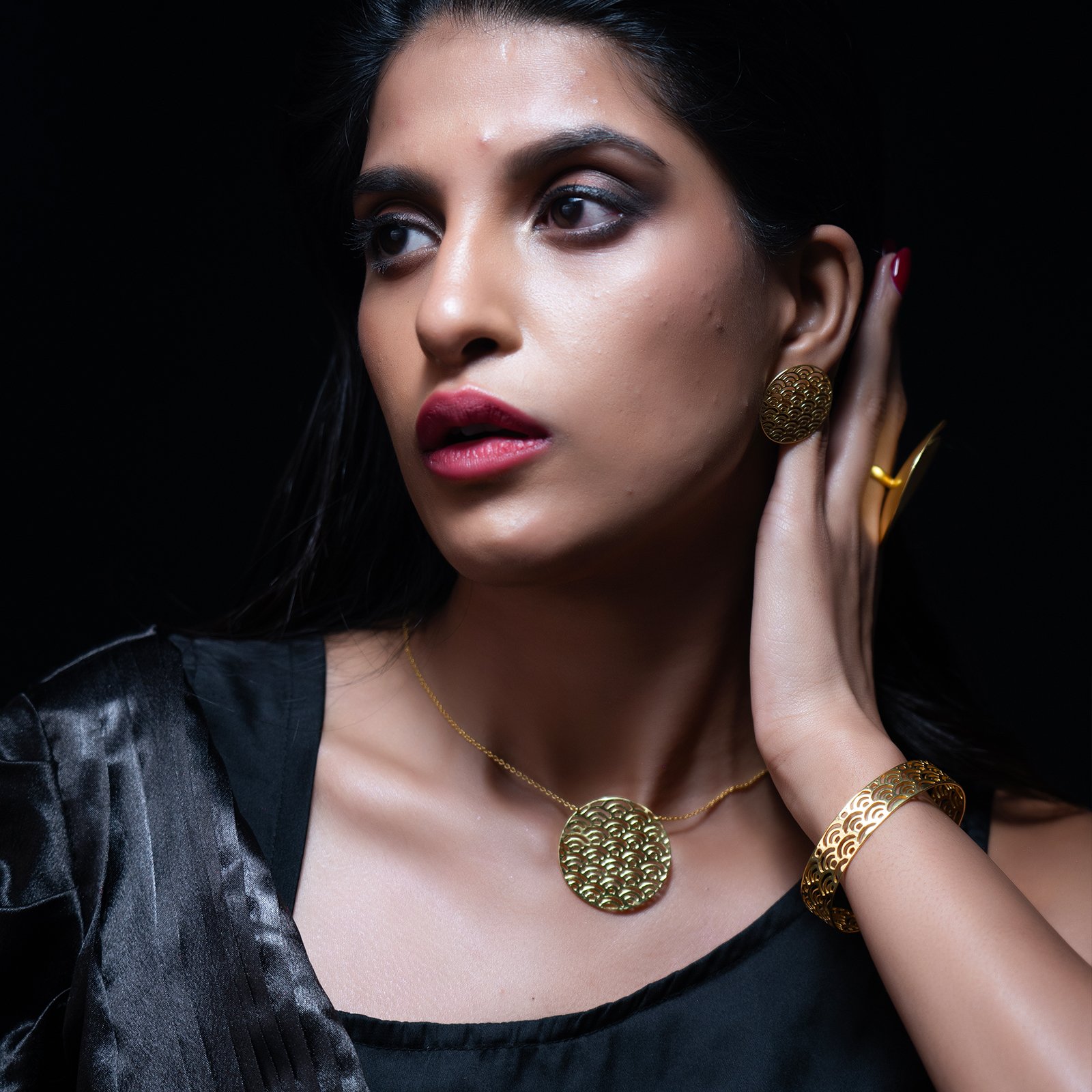 Aurelia Wave Studs